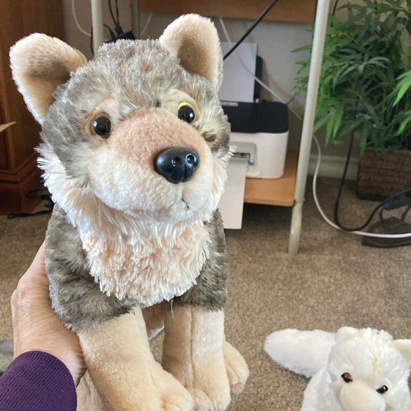 Plush Wolf Pack Stuffed Animals, 3 wolves, 1 fox - Picture 4 of 7